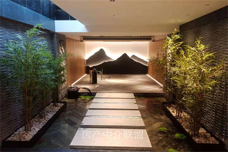 天虹花园2室2厅1卫91㎡，精装，可按揭